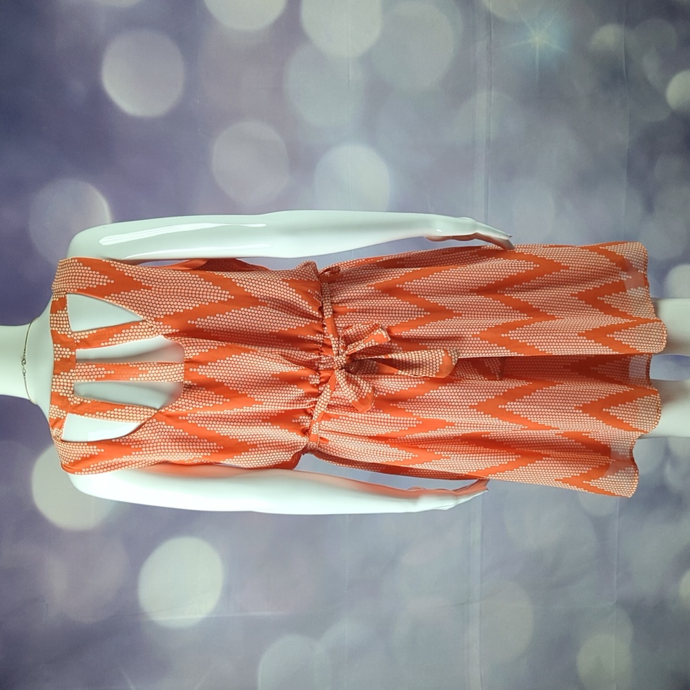 Halo M Chevron Print Sleeveless Dress with Back Cut Outs & Matching Fabric Belt